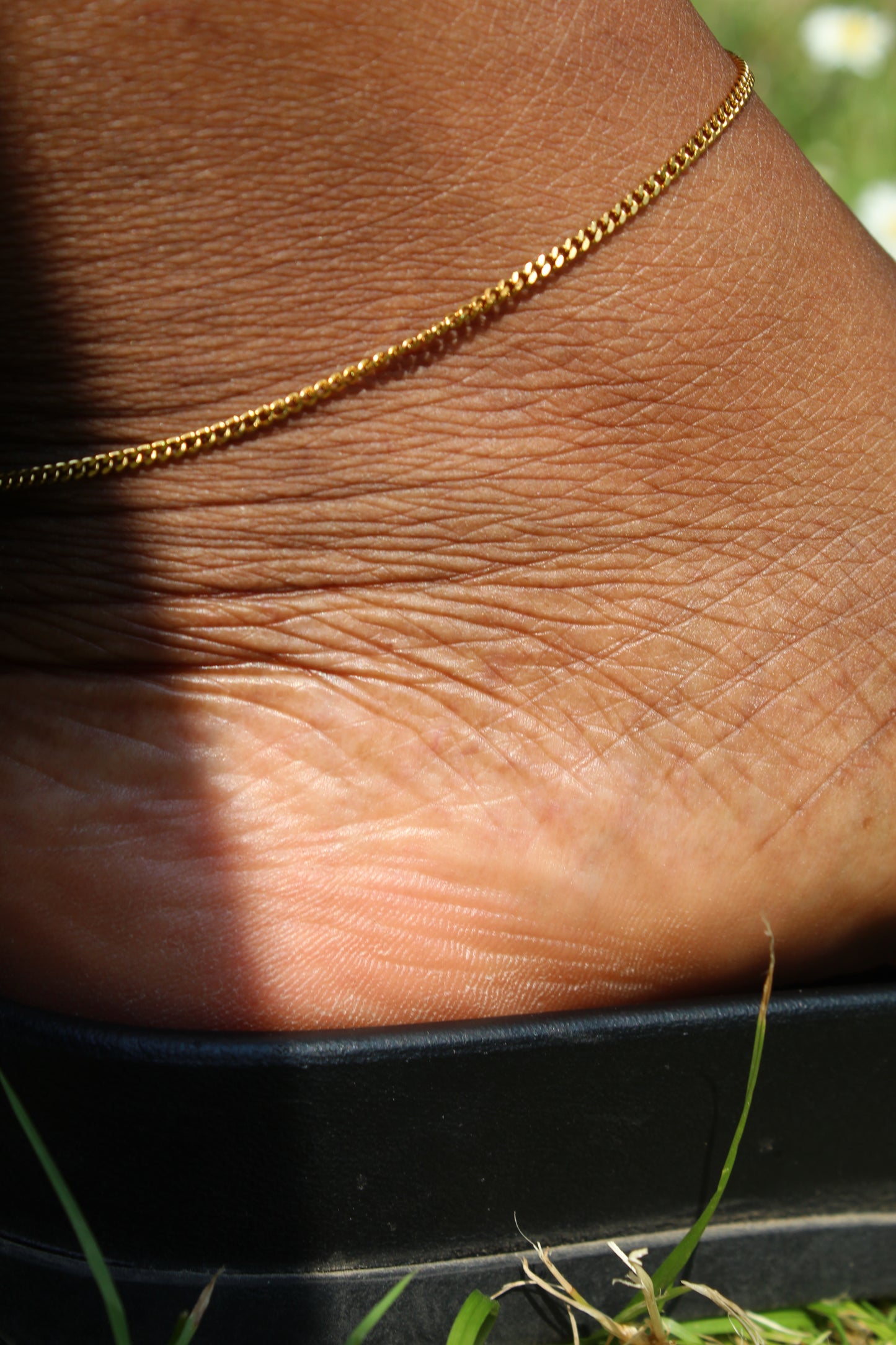 Abeni || Gold Curb Chain Anklet