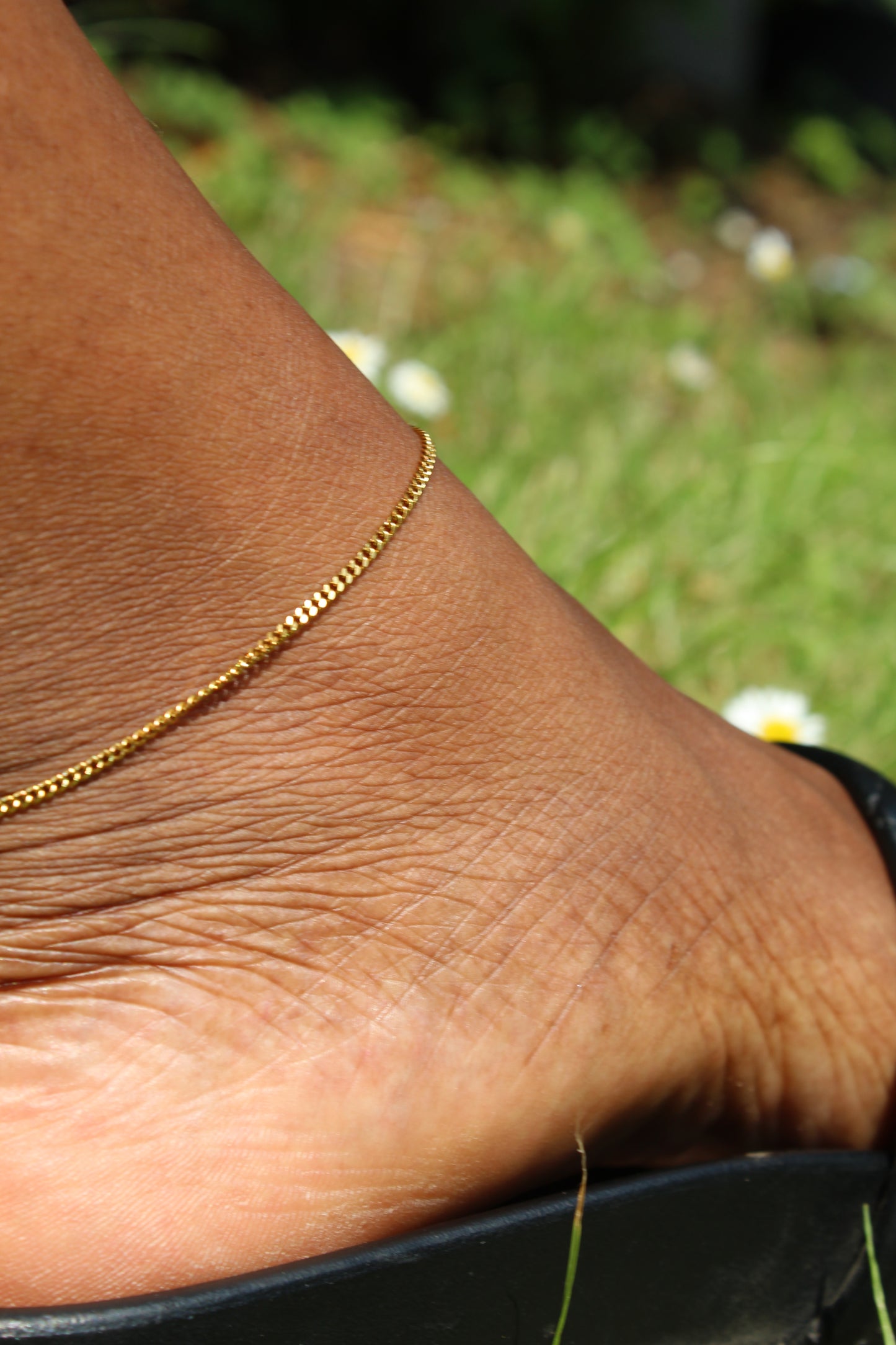 Abeni || Gold Curb Chain Anklet