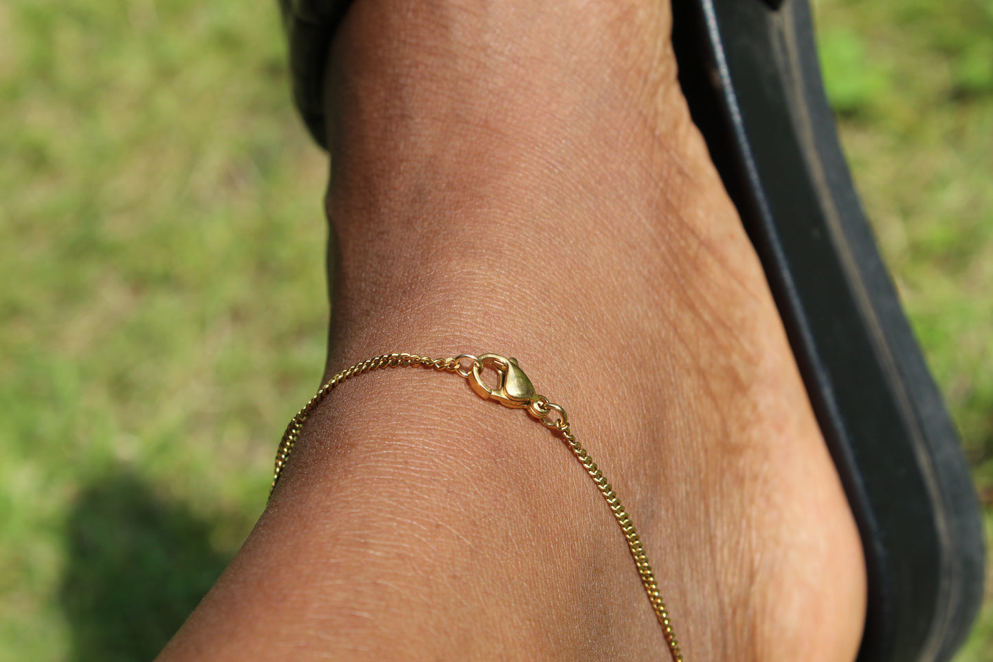 Abeni || Gold Curb Chain Anklet